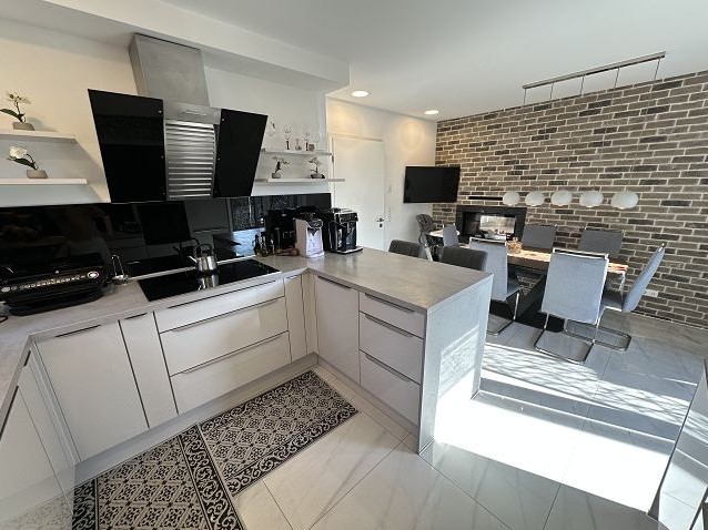 K�che mit E�platz und Kamin ! Einfamilienhaus Gummersbach