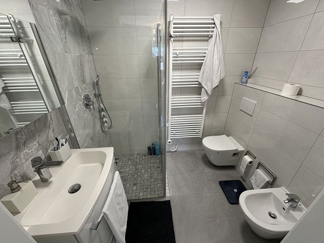 G�ste-Duschbad Einfamilienhaus Gummersbach