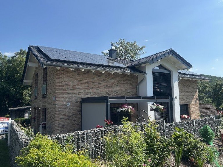 Westansicht Gummersbach - Dieringhausen Einfamilienhaus Modernste Wohnoase mit allen technischen Raffinessen in ruhiger Randlage!
