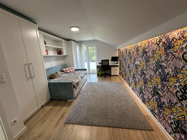 Kind 2 Einfamilienhaus Gummersbach