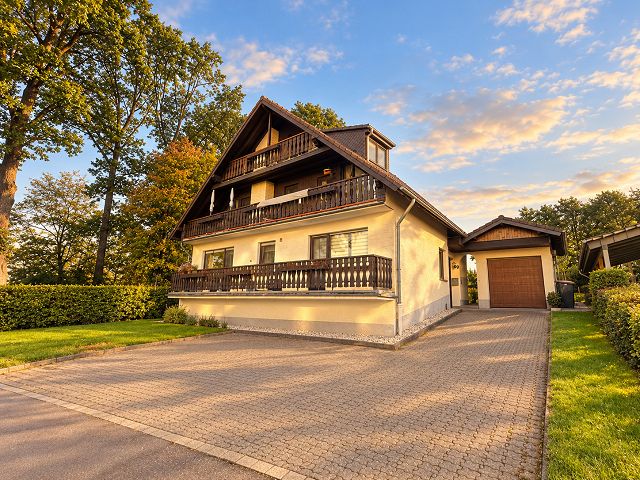 Hauptbild: Famili�res Wohnen in ruhiger Naturlage !