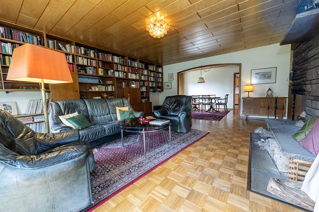 Wohnraum Blick Richtung E�zimmer Einfamilienhaus Lindlar