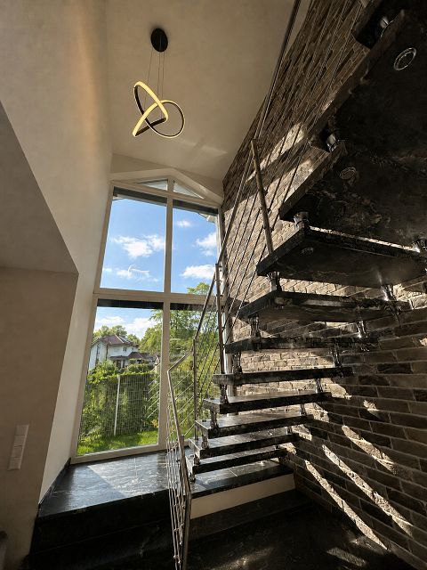Lichtdurchflutetes Treppenhaus Einfamilienhaus Gummersbach